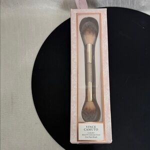 Vince Camuto Dual-Ended Face Brush in Pink and Gold